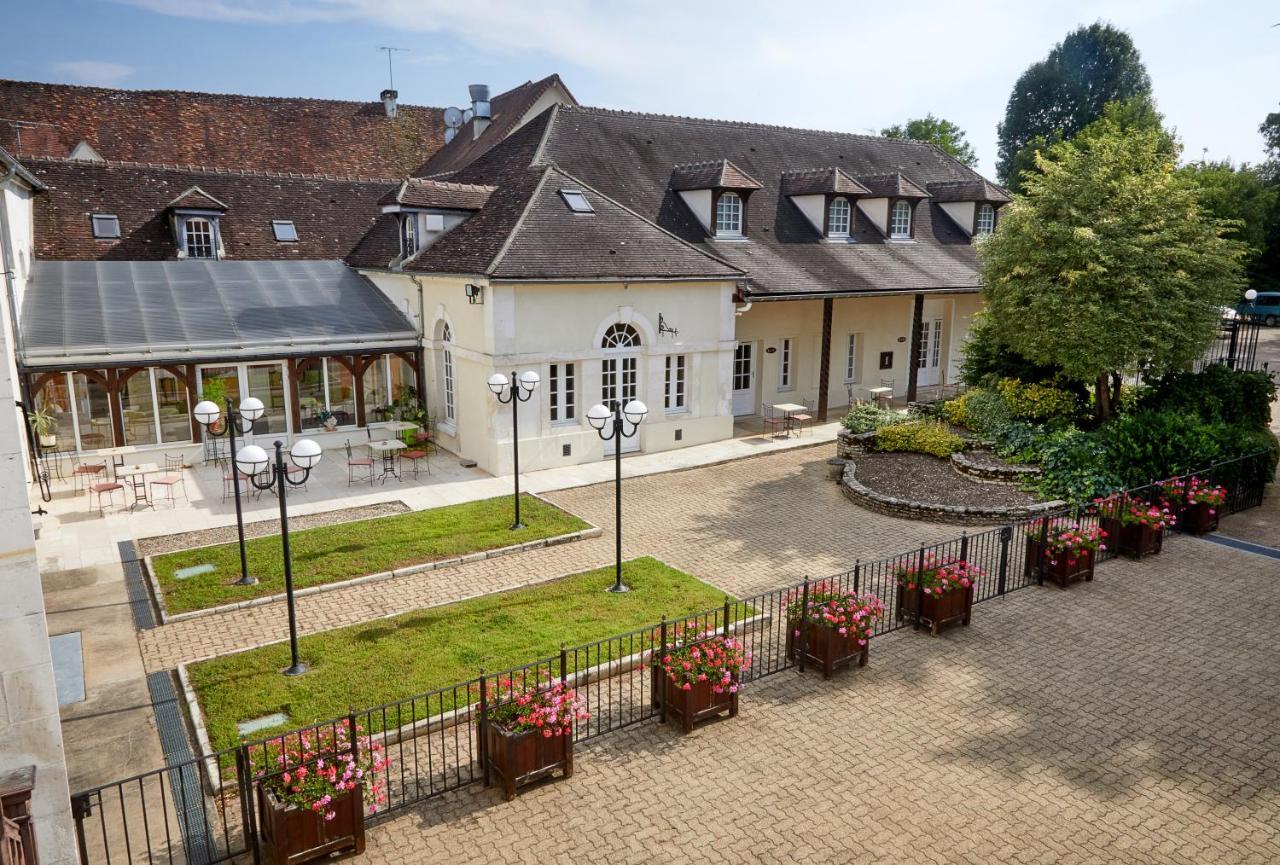 Residence Hoteliere Du Domaine Chablis Bagian luar foto
