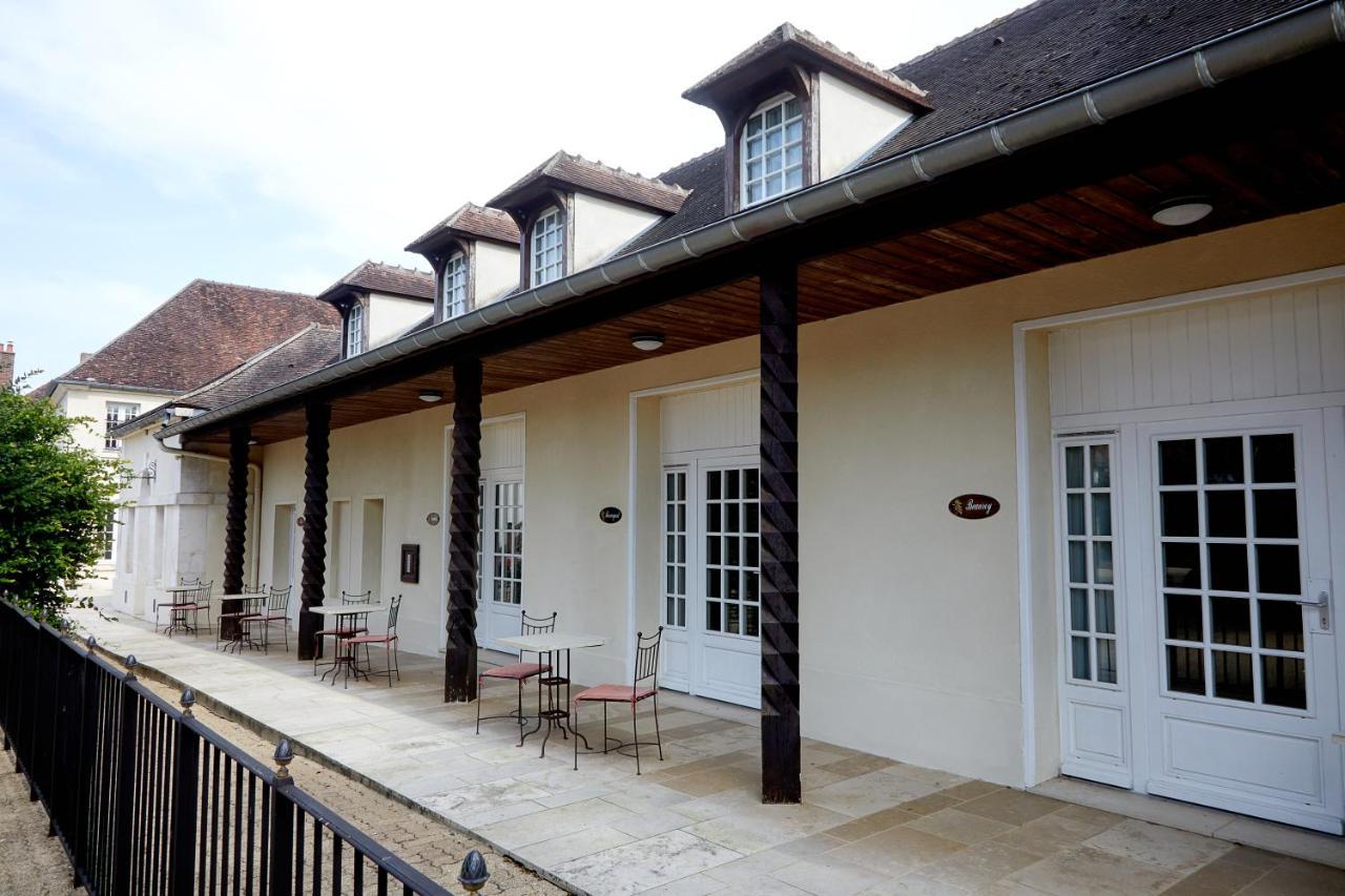 Residence Hoteliere Du Domaine Chablis Bagian luar foto